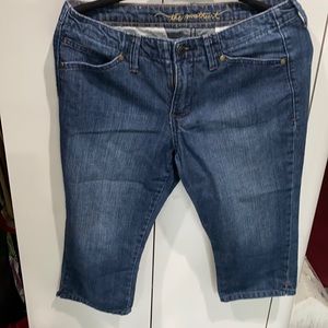 Old Navy classic rise jeans size 6